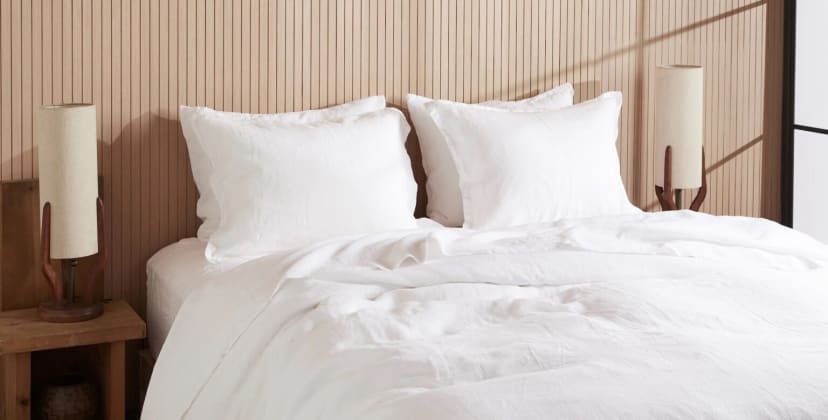 Product image of the Parachute Linen Duvet Cover